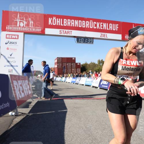 03.10.2025 - Köhlbrandbrückenlauf Lena Gebhardt http://msf.ph/oto/9046061 03.10.2025 13:01:39 Ziel 4047, 4073, 4219, 4220, 4257, 4284, 4292, 5424, 5671, 6801 meine-sportfotos.de