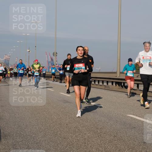 03.10.2025 - Köhlbrandbrückenlauf Fabian Wolf http://msf.ph/oto/9046118 03.10.2025 09:58:18 Position 3 1947 meine-sportfotos.de