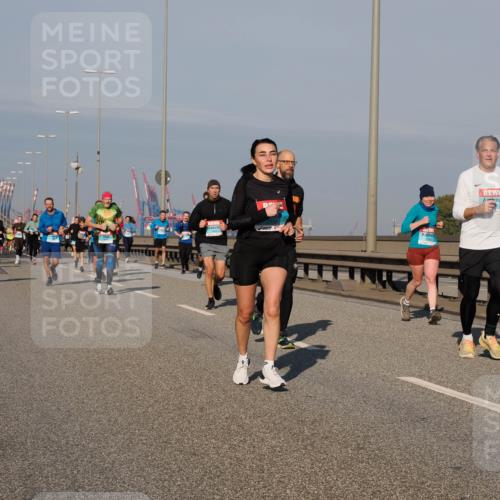 03.10.2025 - Köhlbrandbrückenlauf Fabian Wolf http://msf.ph/oto/9046125 03.10.2025 09:58:18 Position 3  meine-sportfotos.de