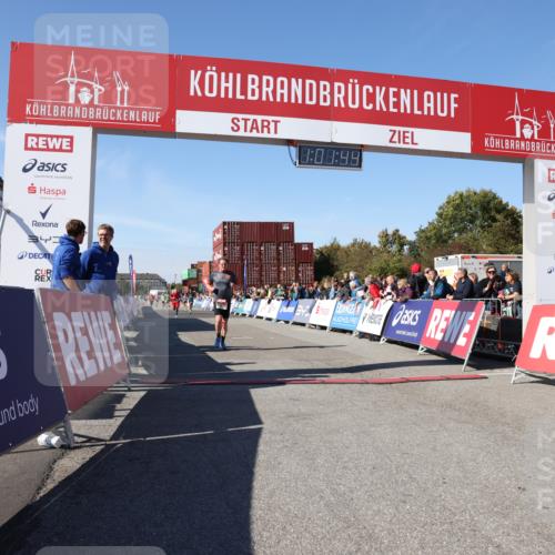 03.10.2025 - Köhlbrandbrückenlauf Lena Gebhardt http://msf.ph/oto/9046138 03.10.2025 13:01:44 Ziel 4047, 4220, 4257, 5671, 5739 meine-sportfotos.de
