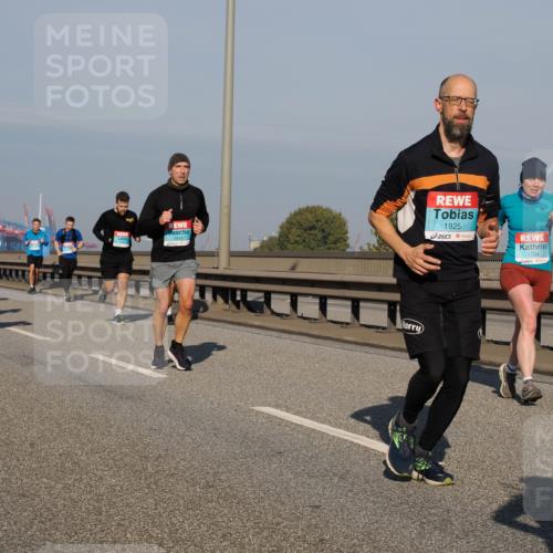 03.10.2025 - Köhlbrandbrückenlauf Fabian Wolf http://msf.ph/oto/9046191 03.10.2025 09:58:21 Position 3 1905, 1925, 1754 meine-sportfotos.de