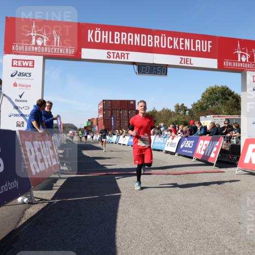 03.10.2025 - Köhlbrandbrückenlauf Lena Gebhardt http://msf.ph/oto/9046215 03.10.2025 13:01:51 Ziel 4162, 4206, 4258, 4543, 5671, 5692, 5718, 5739 meine-sportfotos.de