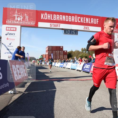 03.10.2025 - Köhlbrandbrückenlauf Lena Gebhardt http://msf.ph/oto/9046233 03.10.2025 13:01:52 Ziel 4025, 4162, 4206, 4258, 4543, 5671, 5692, 5718, 5739 meine-sportfotos.de