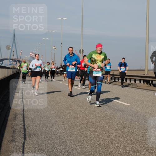 03.10.2025 - Köhlbrandbrückenlauf Fabian Wolf http://msf.ph/oto/9046251 03.10.2025 09:58:23 Position 3 3348 meine-sportfotos.de