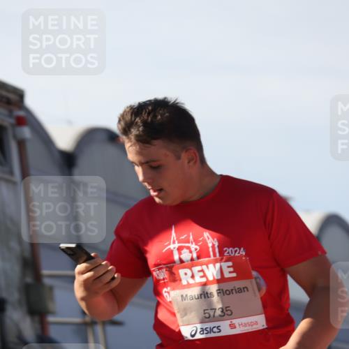 03.10.2025 - Köhlbrandbrückenlauf Luisa Fischer http://msf.ph/oto/9046268 03.10.2025 13:48:16 Ziel 4824, 5735, 6164, 6165 meine-sportfotos.de