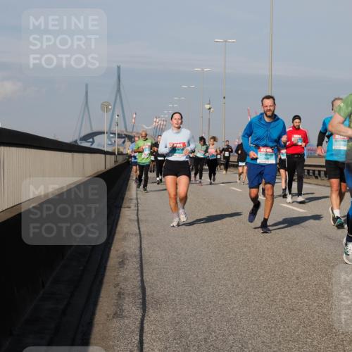 03.10.2025 - Köhlbrandbrückenlauf Fabian Wolf http://msf.ph/oto/9046278 03.10.2025 09:58:24 Position 3 6, 3348 meine-sportfotos.de