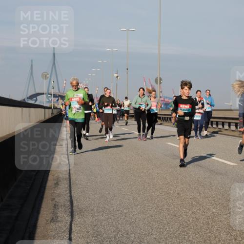 03.10.2025 - Köhlbrandbrückenlauf Fabian Wolf http://msf.ph/oto/9046384 03.10.2025 09:58:29 Position 3  meine-sportfotos.de