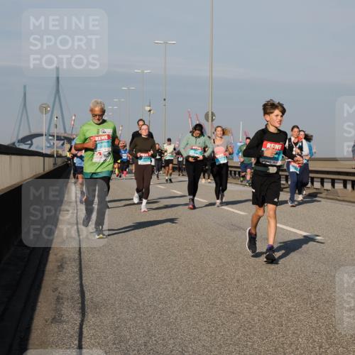 03.10.2025 - Köhlbrandbrückenlauf Fabian Wolf http://msf.ph/oto/9046418 03.10.2025 09:58:30 Position 3 51276 meine-sportfotos.de