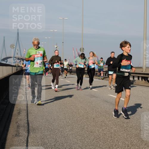 03.10.2025 - Köhlbrandbrückenlauf Fabian Wolf http://msf.ph/oto/9046430 03.10.2025 09:58:30 Position 3 1276, 3220 meine-sportfotos.de