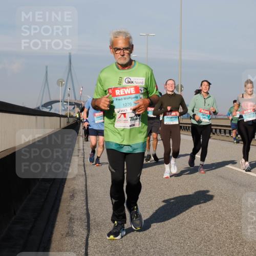 03.10.2025 - Köhlbrandbrückenlauf Fabian Wolf http://msf.ph/oto/9046479 03.10.2025 09:58:32 Position 3 2013, 1276, 1761 meine-sportfotos.de