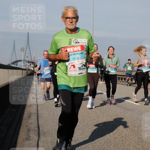 03.10.2025 - Köhlbrandbrückenlauf Fabian Wolf http://msf.ph/oto/9046490 03.10.2025 09:58:33 Position 3 1325, 2013, 1276, 1761, 8, 1907, 1492 meine-sportfotos.de