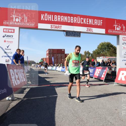 03.10.2025 - Köhlbrandbrückenlauf Lena Gebhardt http://msf.ph/oto/9046494 03.10.2025 13:02:05 Ziel 4025, 4118, 4162, 4206, 4258, 4543, 4907, 5703, 5718, 6032, 6235, 6461 meine-sportfotos.de