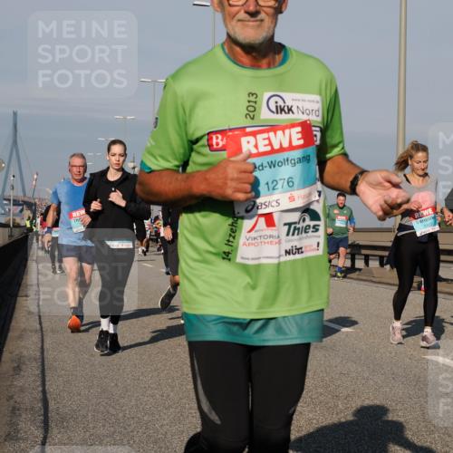 03.10.2025 - Köhlbrandbrückenlauf Fabian Wolf http://msf.ph/oto/9046506 03.10.2025 09:58:33 Position 3 14, 2013, 1276, 1907, 1492 meine-sportfotos.de
