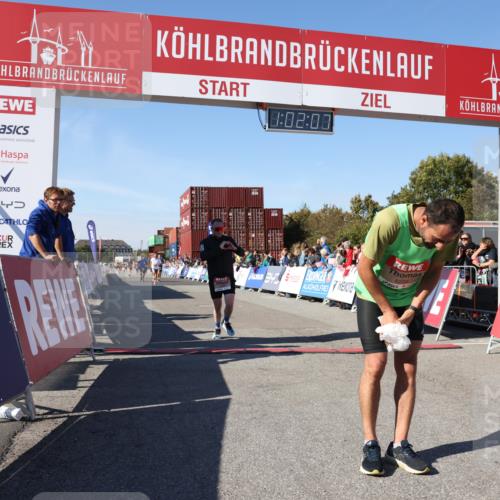 03.10.2025 - Köhlbrandbrückenlauf Lena Gebhardt http://msf.ph/oto/9046547 03.10.2025 13:02:07 Ziel 4025, 4109, 4118, 4543, 4907, 5703, 6032, 6235, 6461 meine-sportfotos.de