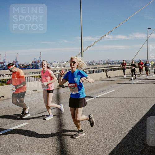 03.10.2025 - Köhlbrandbrückenlauf Michael Burmester http://msf.ph/oto/9046567 03.10.2025 12:29:07 Position 1 4788 meine-sportfotos.de