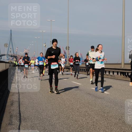 03.10.2025 - Köhlbrandbrückenlauf Fabian Wolf http://msf.ph/oto/9046571 03.10.2025 09:58:39 Position 3 1877 meine-sportfotos.de