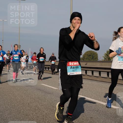 03.10.2025 - Köhlbrandbrückenlauf Fabian Wolf http://msf.ph/oto/9046631 03.10.2025 09:58:41 Position 3 1877, 2276 meine-sportfotos.de