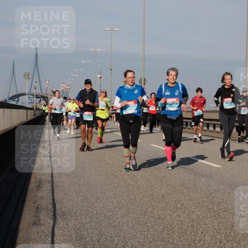 03.10.2025 - Köhlbrandbrückenlauf Fabian Wolf http://msf.ph/oto/9046650 03.10.2025 09:58:42 Position 3 2207 meine-sportfotos.de