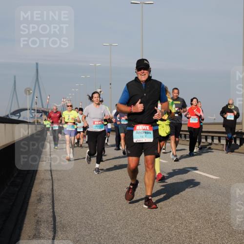 03.10.2025 - Köhlbrandbrückenlauf Fabian Wolf http://msf.ph/oto/9046731 03.10.2025 09:58:46 Position 3 3773, 1471, 1738 meine-sportfotos.de