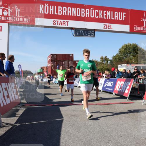 03.10.2025 - Köhlbrandbrückenlauf Lena Gebhardt http://msf.ph/oto/9046878 03.10.2025 13:02:25 Ziel 4130, 4187, 4271, 4277, 4337, 4380, 4492, 4783, 4946, 5080, 5617, 5697, 5747, 5784, 5845, 6465, 6492 meine-sportfotos.de