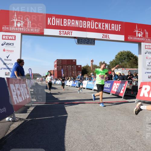 03.10.2025 - Köhlbrandbrückenlauf Lena Gebhardt http://msf.ph/oto/9046908 03.10.2025 13:02:26 Ziel 4187, 4271, 4277, 4337, 4380, 4492, 4783, 4946, 5080, 5617, 5697, 5747, 5784, 5845, 6465, 6492 meine-sportfotos.de