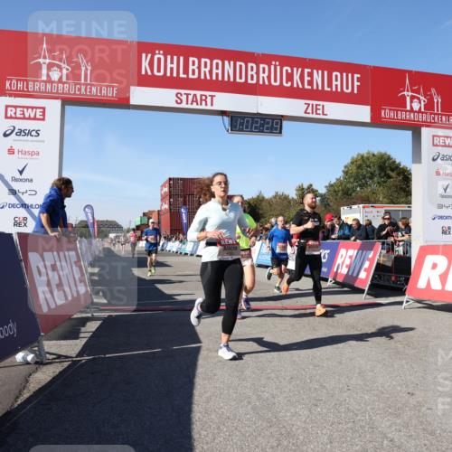 03.10.2025 - Köhlbrandbrückenlauf Lena Gebhardt http://msf.ph/oto/9046974 03.10.2025 13:02:29 Ziel 4024, 4187, 4271, 4277, 4337, 4380, 4492, 4783, 4946, 5080, 5747, 5784, 5845, 6320, 6321, 6465, 6479, 6492 meine-sportfotos.de