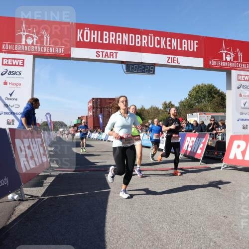 03.10.2025 - Köhlbrandbrückenlauf Lena Gebhardt http://msf.ph/oto/9046980 03.10.2025 13:02:29 Ziel 4024, 4187, 4271, 4277, 4337, 4380, 4492, 4783, 4946, 5080, 5747, 5784, 5845, 6320, 6321, 6465, 6479, 6492 meine-sportfotos.de