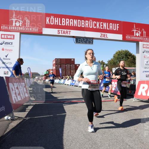 03.10.2025 - Köhlbrandbrückenlauf Lena Gebhardt http://msf.ph/oto/9046983 03.10.2025 13:02:29 Ziel 4024, 4187, 4271, 4277, 4337, 4380, 4492, 4783, 4946, 5080, 5747, 5784, 5845, 6320, 6321, 6465, 6479, 6492 meine-sportfotos.de