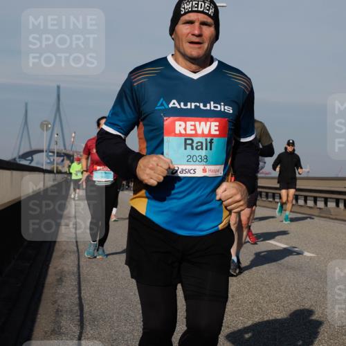 03.10.2025 - Köhlbrandbrückenlauf Fabian Wolf http://msf.ph/oto/9047008 03.10.2025 09:58:59 Position 3 2038 meine-sportfotos.de