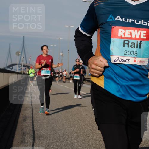 03.10.2025 - Köhlbrandbrückenlauf Fabian Wolf http://msf.ph/oto/9047012 03.10.2025 09:59:00 Position 3 2038 meine-sportfotos.de