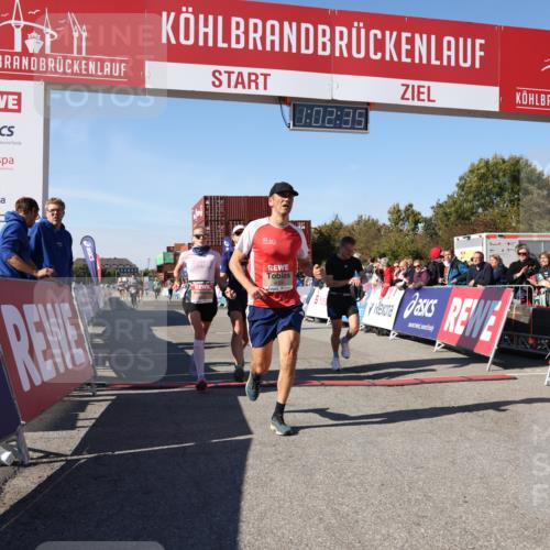 03.10.2025 - Köhlbrandbrückenlauf Lena Gebhardt http://msf.ph/oto/9047058 03.10.2025 13:02:35 Ziel 4024, 4187, 4271, 4277, 4380, 4783, 5080, 5726, 5784, 6320, 6321, 6479, 6783 meine-sportfotos.de