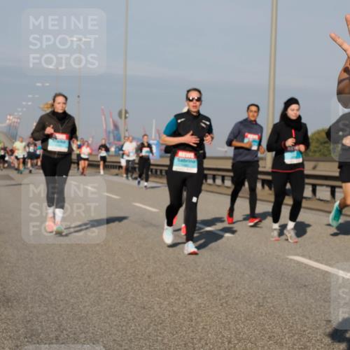 03.10.2025 - Köhlbrandbrückenlauf Fabian Wolf http://msf.ph/oto/9047059 03.10.2025 09:59:03 Position 3  meine-sportfotos.de