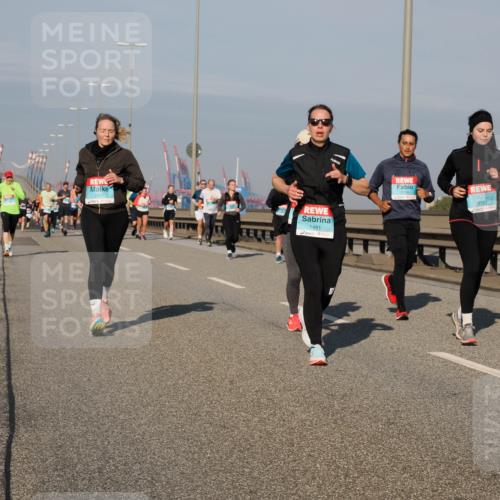 03.10.2025 - Köhlbrandbrückenlauf Fabian Wolf http://msf.ph/oto/9047065 03.10.2025 09:59:03 Position 3 3191, 1481, 2719, 3792 meine-sportfotos.de