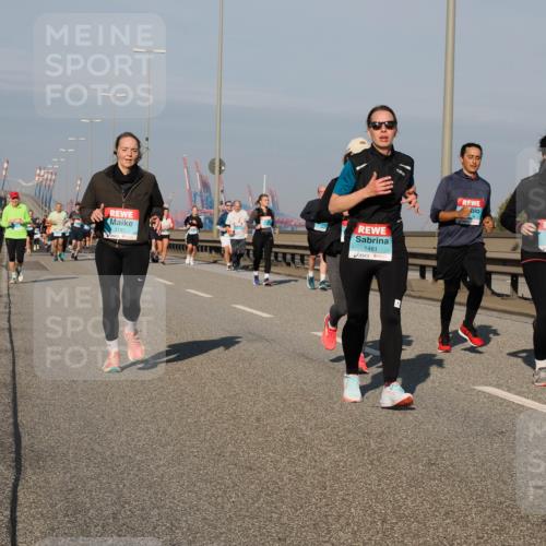 03.10.2025 - Köhlbrandbrückenlauf Fabian Wolf http://msf.ph/oto/9047069 03.10.2025 09:59:03 Position 3 3191, 1481, 3792 meine-sportfotos.de