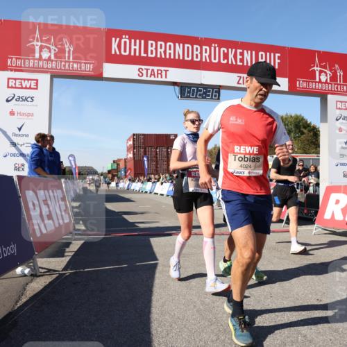 03.10.2025 - Köhlbrandbrückenlauf Lena Gebhardt http://msf.ph/oto/9047077 03.10.2025 13:02:36 Ziel 4024, 4187, 4271, 4380, 4783, 5080, 5726, 5784, 6320, 6321, 6479, 6783 meine-sportfotos.de
