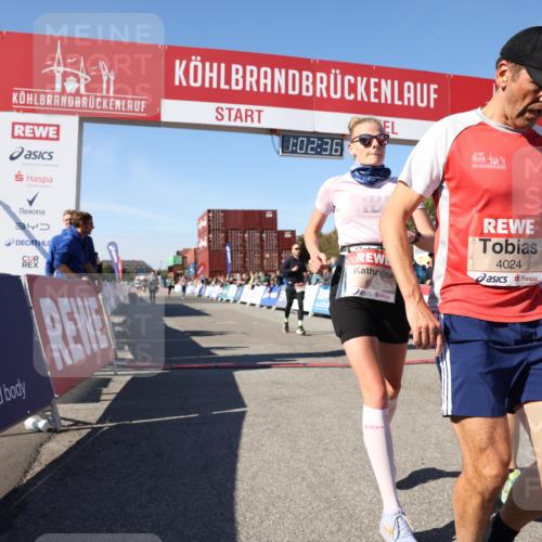 03.10.2025 - Köhlbrandbrückenlauf Lena Gebhardt http://msf.ph/oto/9047082 03.10.2025 13:02:37 Ziel 4024, 4187, 4271, 4380, 4783, 5080, 5726, 5784, 6255, 6320, 6321, 6479, 6783 meine-sportfotos.de