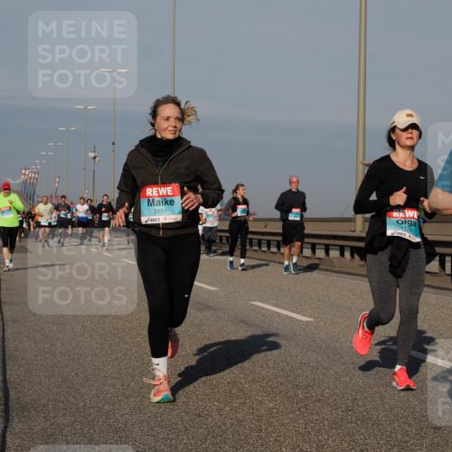 03.10.2025 - Köhlbrandbrückenlauf Fabian Wolf http://msf.ph/oto/9047095 03.10.2025 09:59:05 Position 3 3191, 1179, 1481 meine-sportfotos.de