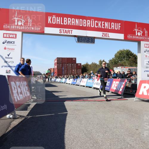 03.10.2025 - Köhlbrandbrückenlauf Lena Gebhardt http://msf.ph/oto/9047097 03.10.2025 13:02:38 Ziel 4024, 4187, 4380, 4579, 5080, 5726, 5784, 6255, 6320, 6321, 6479, 6783 meine-sportfotos.de