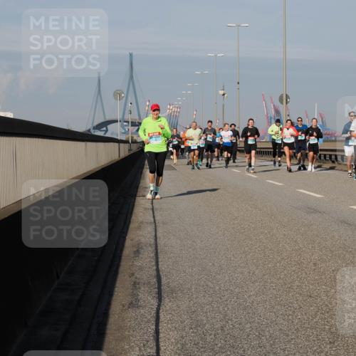 03.10.2025 - Köhlbrandbrückenlauf Fabian Wolf http://msf.ph/oto/9047116 03.10.2025 09:59:08 Position 3  meine-sportfotos.de