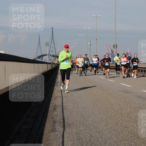 03.10.2025 - Köhlbrandbrückenlauf Fabian Wolf http://msf.ph/oto/9047123 03.10.2025 09:59:09 Position 3  meine-sportfotos.de