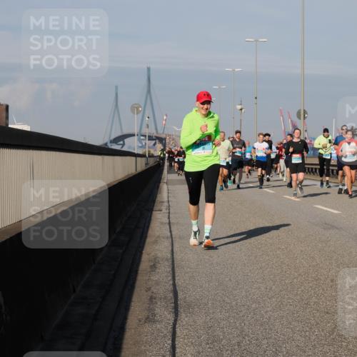 03.10.2025 - Köhlbrandbrückenlauf Fabian Wolf http://msf.ph/oto/9047139 03.10.2025 09:59:11 Position 3  meine-sportfotos.de