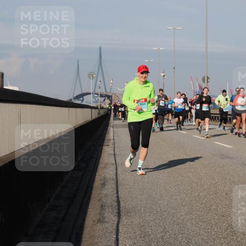 03.10.2025 - Köhlbrandbrückenlauf Fabian Wolf http://msf.ph/oto/9047143 03.10.2025 09:59:11 Position 3  meine-sportfotos.de