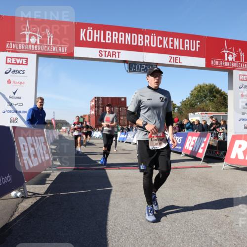 03.10.2025 - Köhlbrandbrückenlauf Lena Gebhardt http://msf.ph/oto/9047151 03.10.2025 13:02:44 Ziel 4024, 4116, 4579, 5245, 5726, 5793, 5810, 6175, 6255, 6320, 6321, 6447, 6479, 6739, 6783 meine-sportfotos.de
