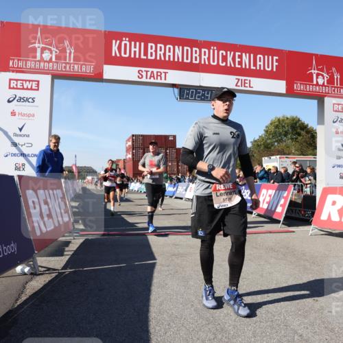 03.10.2025 - Köhlbrandbrückenlauf Lena Gebhardt http://msf.ph/oto/9047156 03.10.2025 13:02:44 Ziel 4024, 4116, 4579, 5245, 5726, 5793, 5810, 6175, 6255, 6320, 6321, 6447, 6479, 6739, 6783 meine-sportfotos.de