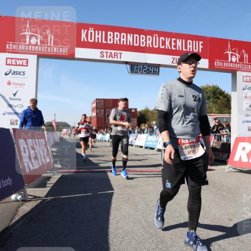 03.10.2025 - Köhlbrandbrückenlauf Lena Gebhardt http://msf.ph/oto/9047159 03.10.2025 13:02:44 Ziel 4024, 4116, 4579, 5245, 5726, 5793, 5810, 6175, 6255, 6320, 6321, 6447, 6479, 6739, 6783 meine-sportfotos.de