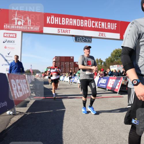 03.10.2025 - Köhlbrandbrückenlauf Lena Gebhardt http://msf.ph/oto/9047173 03.10.2025 13:02:45 Ziel 4116, 4579, 5245, 5726, 5793, 5810, 6175, 6255, 6321, 6447, 6479, 6739, 6783 meine-sportfotos.de