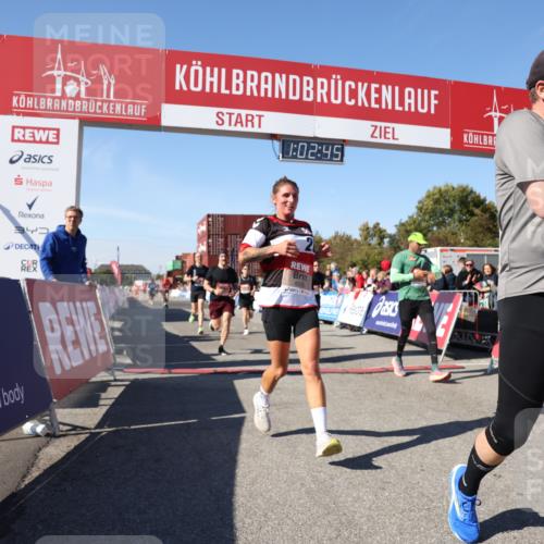 03.10.2025 - Köhlbrandbrückenlauf Lena Gebhardt http://msf.ph/oto/9047186 03.10.2025 13:02:46 Ziel 4116, 4579, 5245, 5726, 5793, 5810, 6175, 6255, 6447, 6739, 6783 meine-sportfotos.de