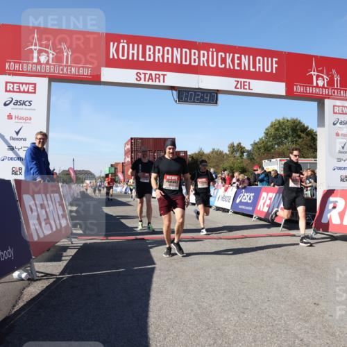 03.10.2025 - Köhlbrandbrückenlauf Lena Gebhardt http://msf.ph/oto/9047201 03.10.2025 13:02:47 Ziel 4116, 4579, 4619, 5245, 5726, 5793, 5810, 6175, 6255, 6447, 6739, 6783 meine-sportfotos.de