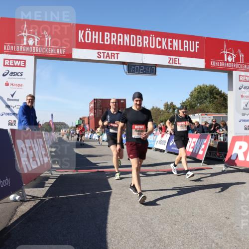 03.10.2025 - Köhlbrandbrückenlauf Lena Gebhardt http://msf.ph/oto/9047214 03.10.2025 13:02:48 Ziel 4116, 4279, 4579, 4619, 4747, 5245, 5726, 5793, 5810, 6175, 6255, 6447, 6739 meine-sportfotos.de