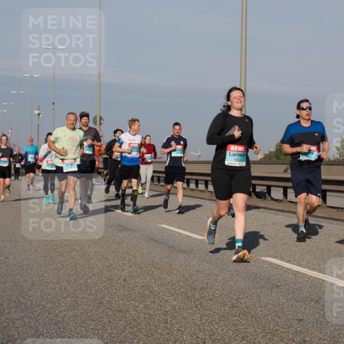 03.10.2025 - Köhlbrandbrückenlauf Fabian Wolf http://msf.ph/oto/9047222 03.10.2025 09:59:16 Position 3 1453, 1446 meine-sportfotos.de